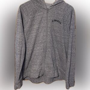 Women’s under Armour hoodie with a zipper like new XXL.